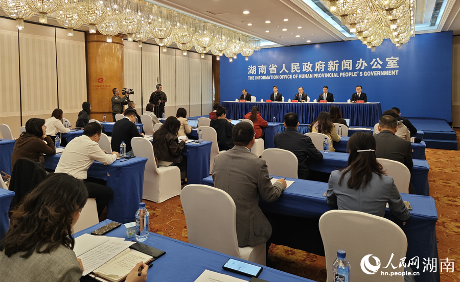 ���l(f��)�����F(xi��n)��������W(w��ng)ӛ�� ���e�z